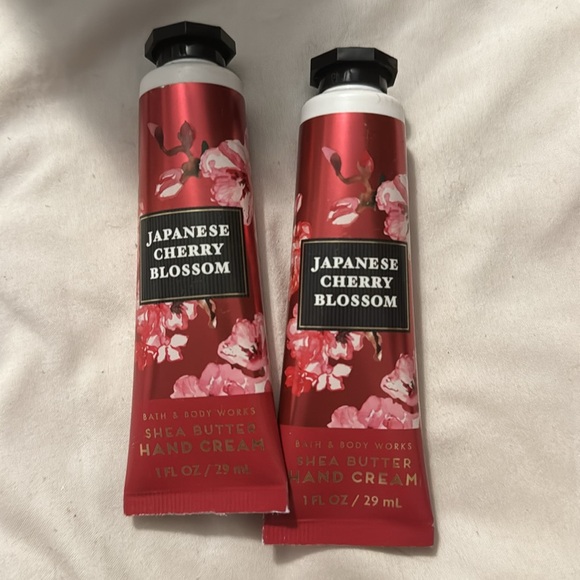 2 for $20 💋 SET OF TWO B&BW Japanese Cherry Blossom hand cream - Picture 2 of 2